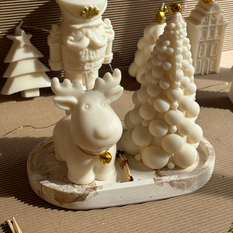 Kit Velas Decorativas Reno y Árbol de Navidad con Bandeja
